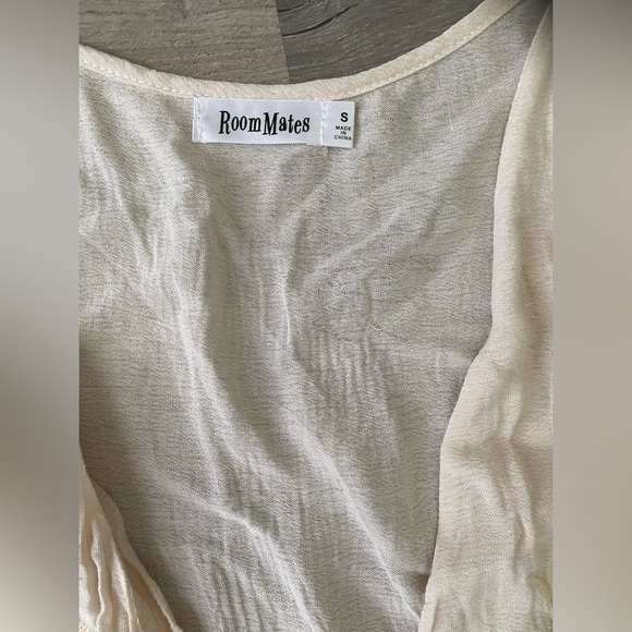 Roommates Vest Women's Small Crochet Long Fringe Ivory Boho Chic Coastal Cowgirl - Picture 2 of 9